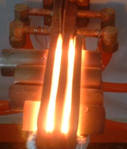 中頻電爐熔煉鑄鐵的發展方向超鋒全解 1
